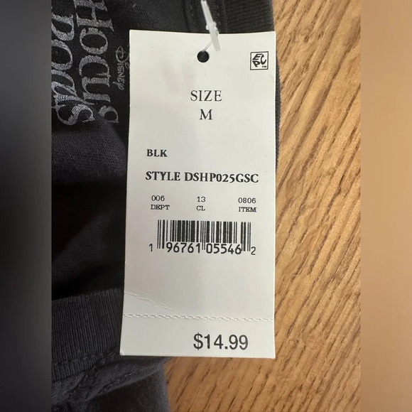 HOCUS POCUS NWT Disney Licensed resort, black washed, size medium - Picture 7 of 9